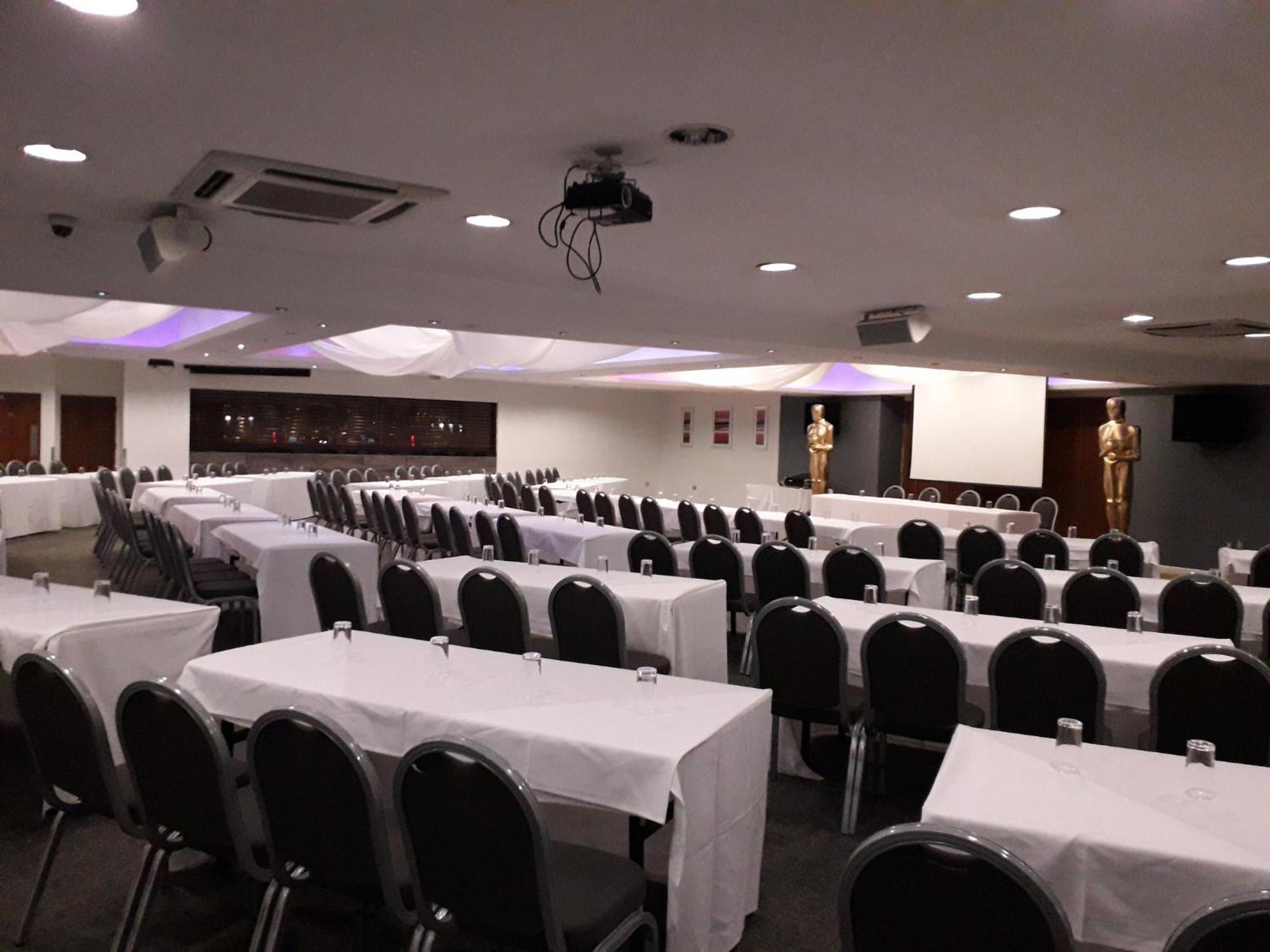 Holiday Inn - Manchester - Oldham By Ihg Failsworth Kültér fotó